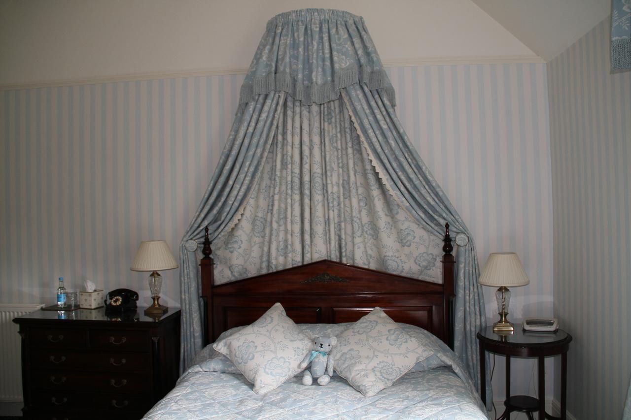 Rylstone Manor Hotel Shanklin Bagian luar foto