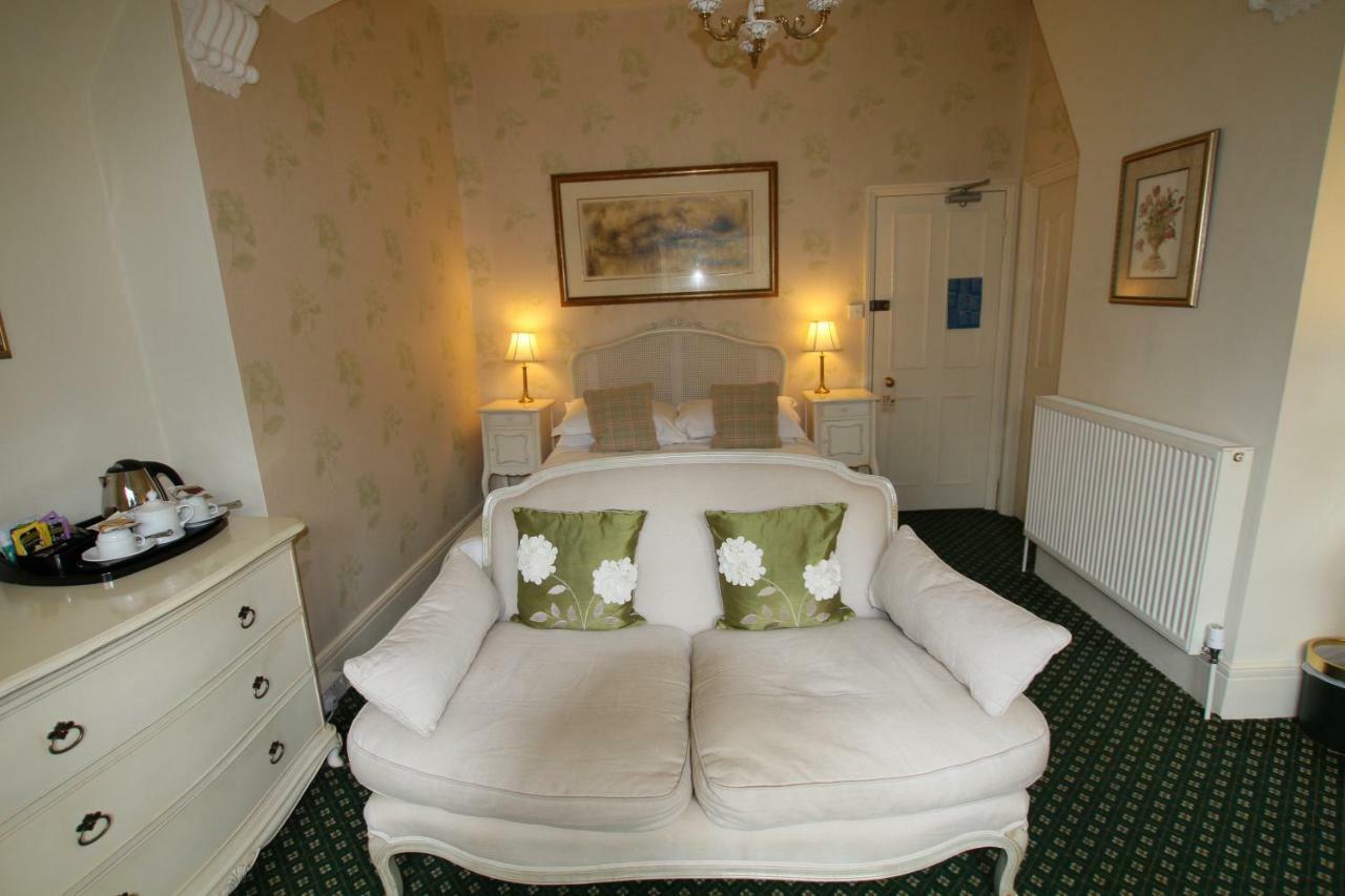 Rylstone Manor Hotel Shanklin Bagian luar foto